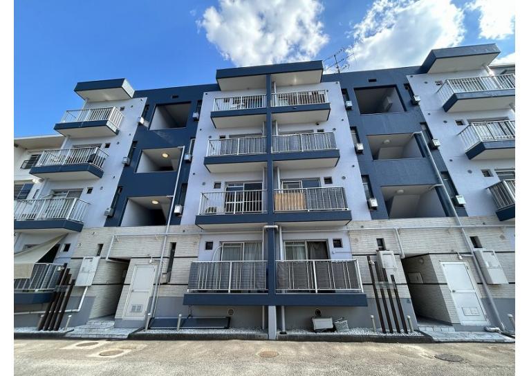 REGA INAZAWAの外観