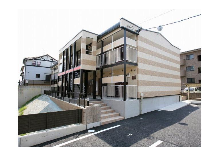 レオパレスひまわりの外観