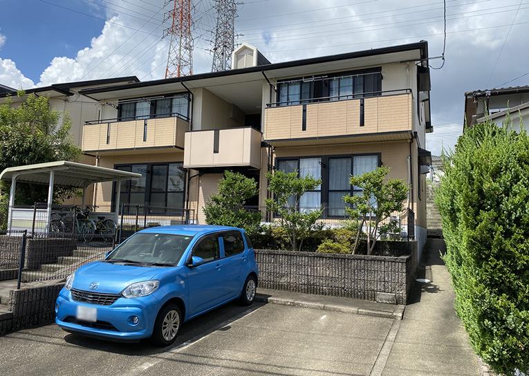 レザンフィールド A棟の外観