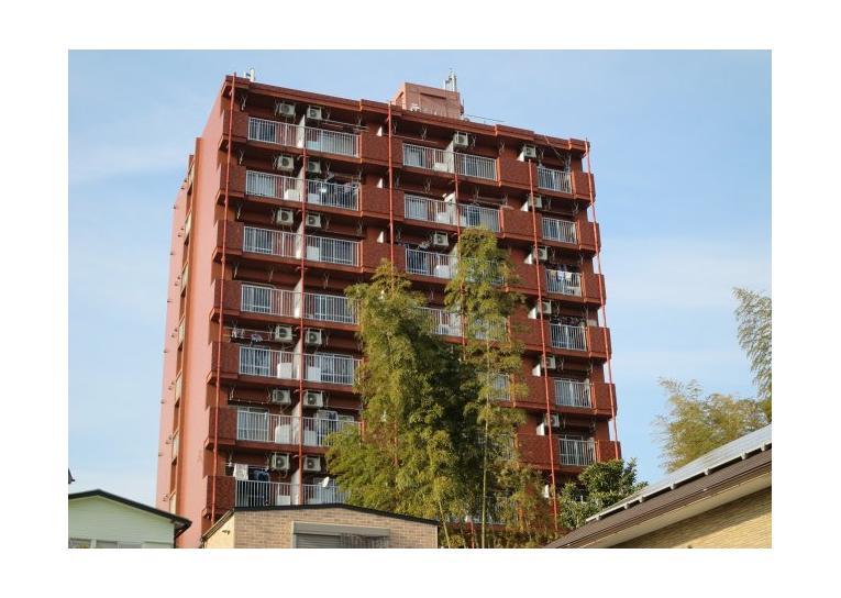 新日ビル豊明マンションの外観