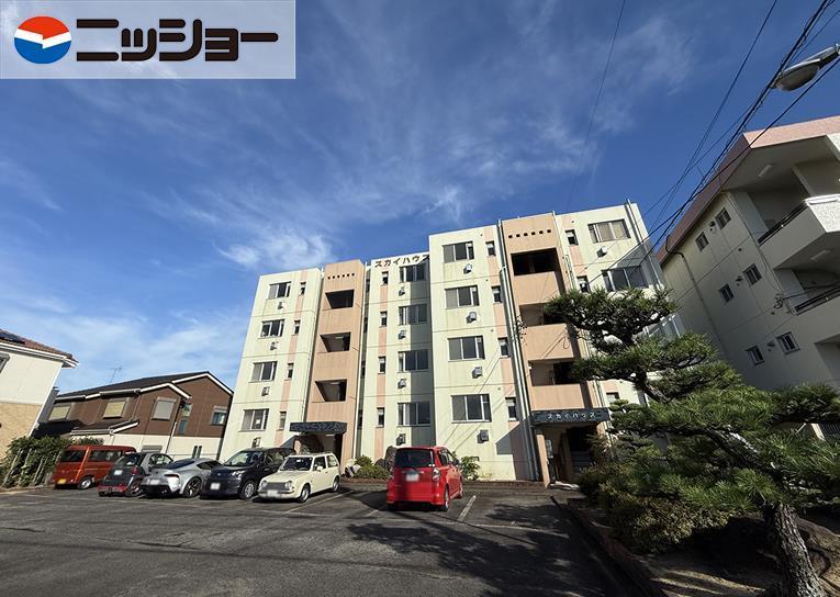 スカイハウスの外観