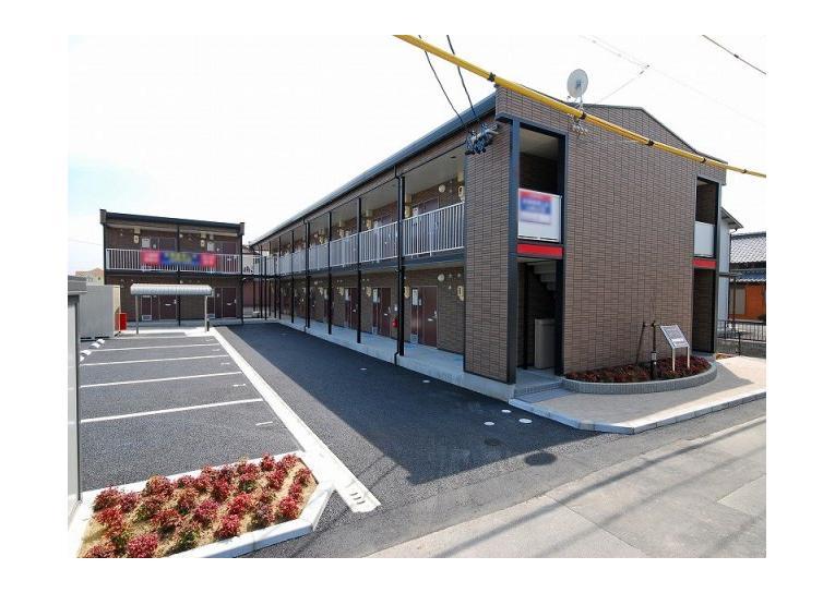 レオパレスカーサ南風の外観