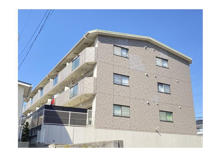 ファミール鈴木の外観