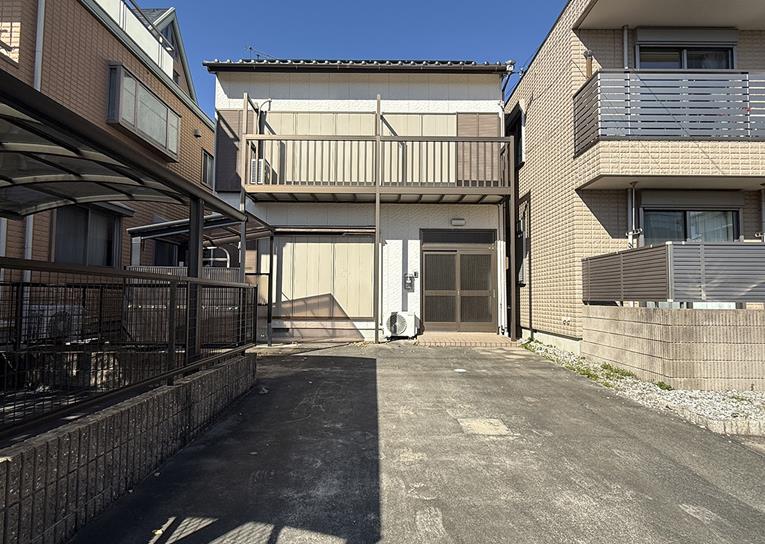 立花町貸家の外観