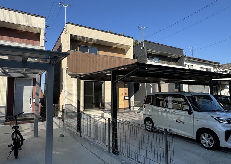 毛受コダテックス　Ｂ棟の外観