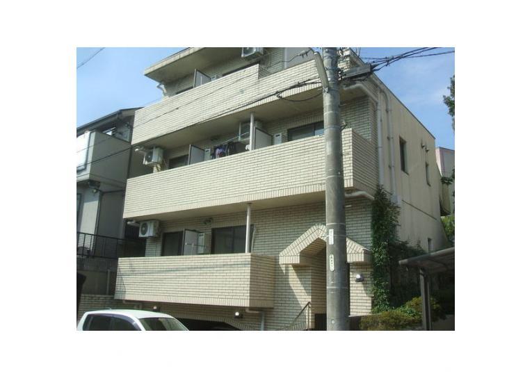 春里第一ビルの外観