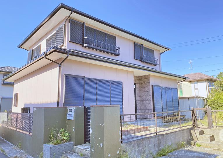 菰野町竹成貸家の外観