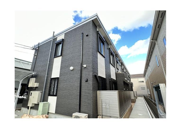 グローリー豊山の外観