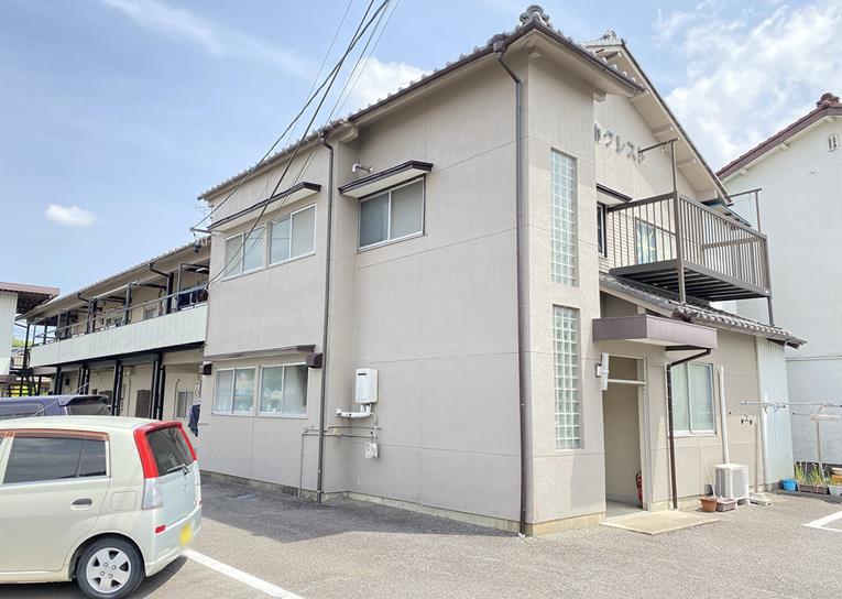 巾クレストの外観