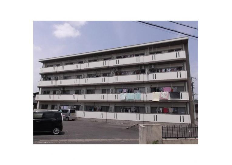 ハイツ百年の外観