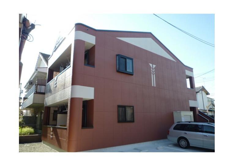 Grandoll春日の外観