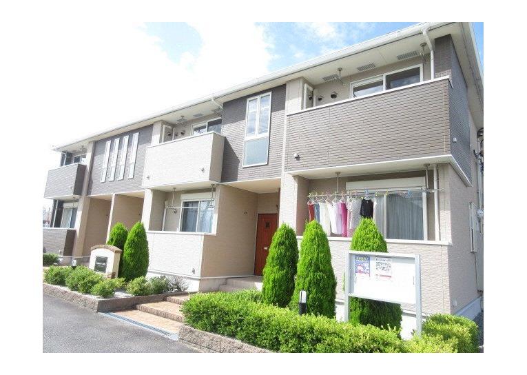 レガンス・サカの外観