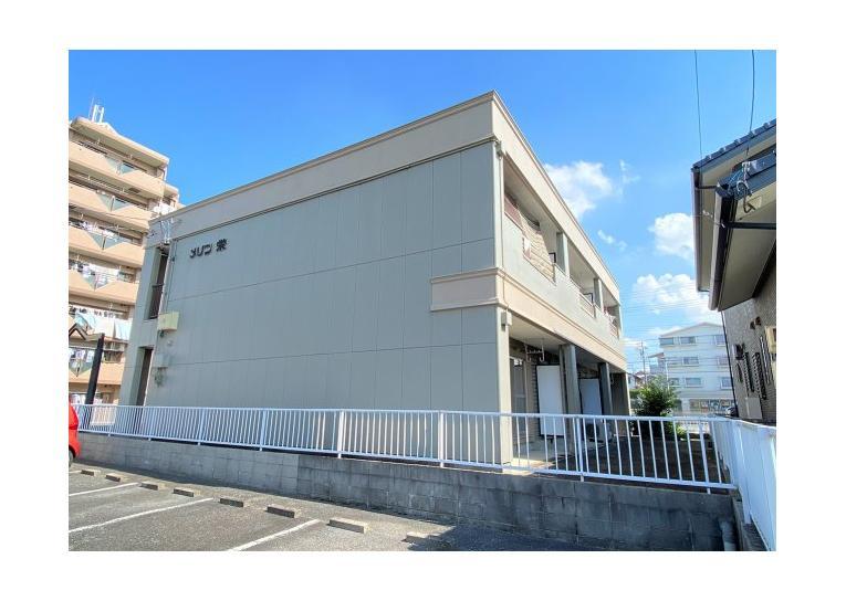 メゾン栄の外観