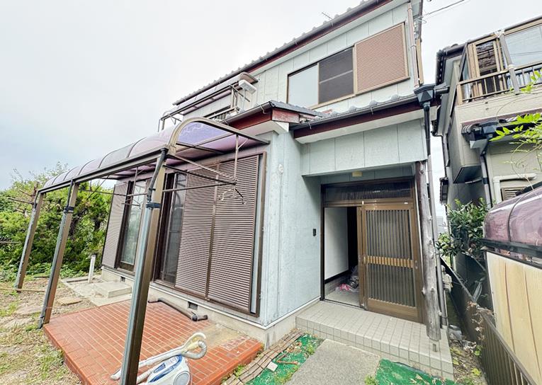 山岸貸家の外観