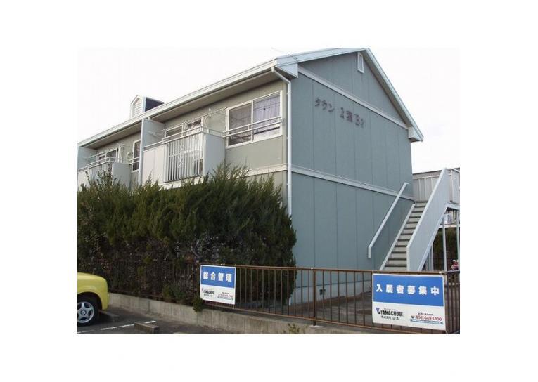 タウン松葉A棟の外観