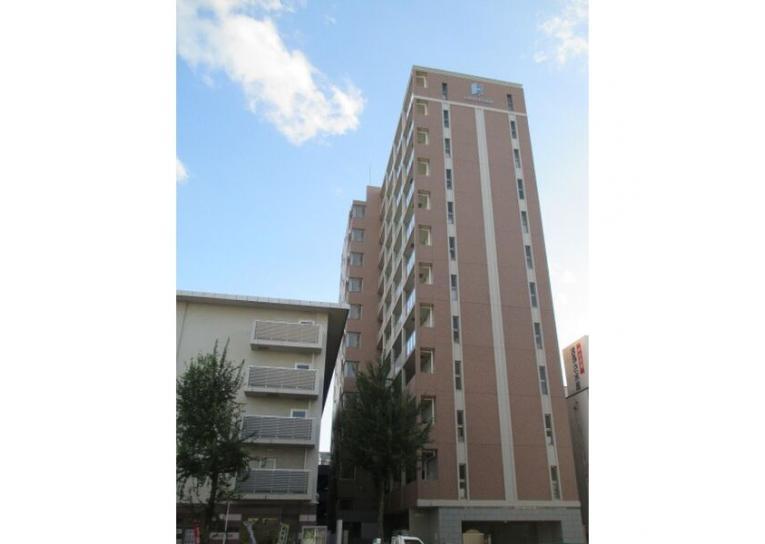 ランドハウス泉の外観