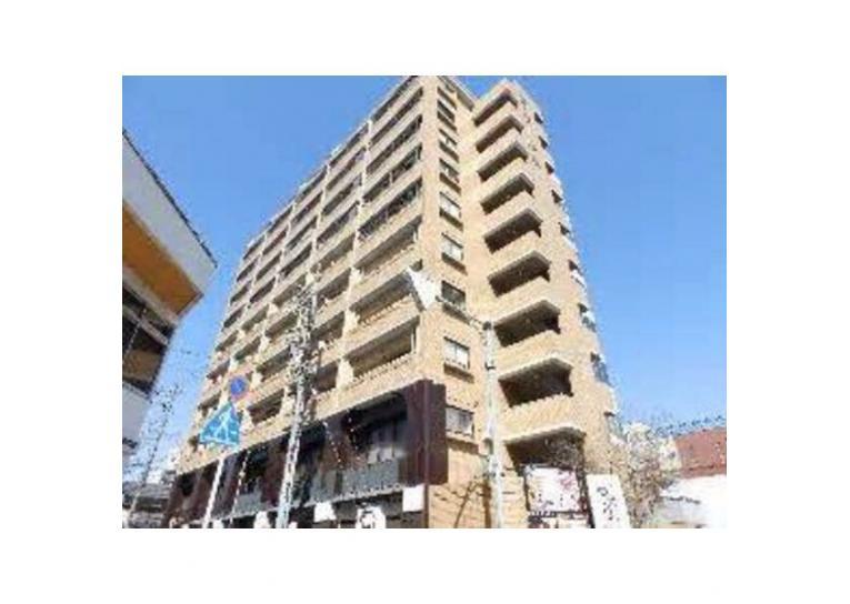 ラ・クール泉の外観