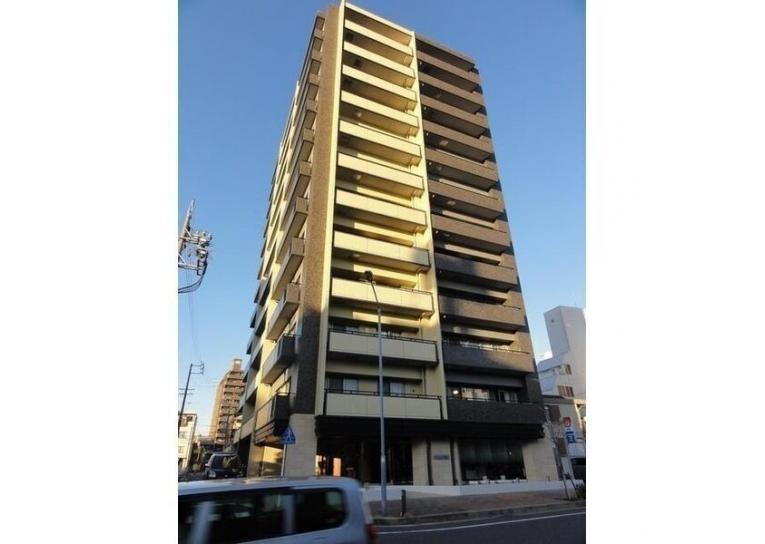 アーデン泉プレミアの外観