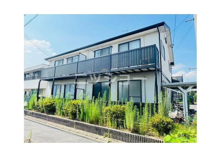 アンプルールブワ Iの外観