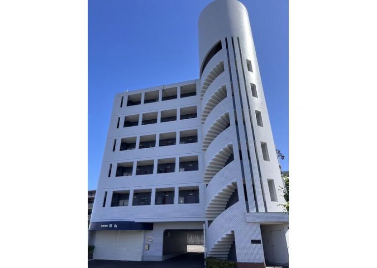 ダイコウビルの外観