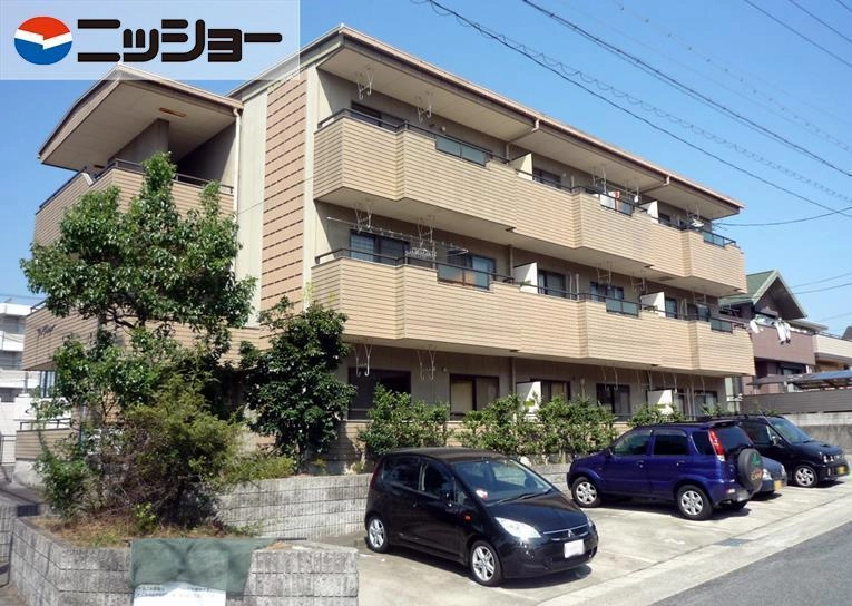 アン・プルールの 外観