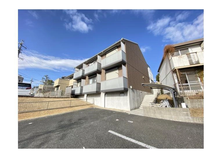 月見坂ハイムの外観