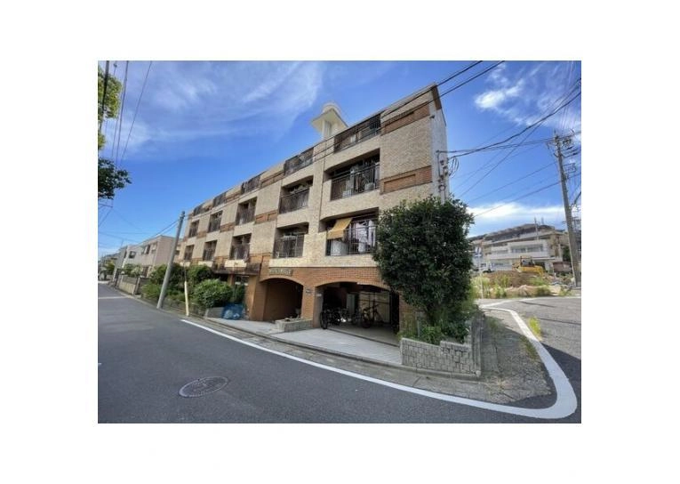 ブレストンコート覚王山の外観