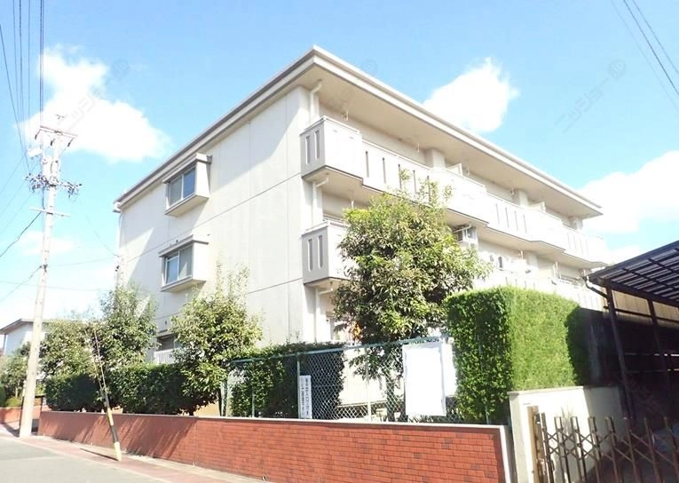 第2好日ハイツの外観