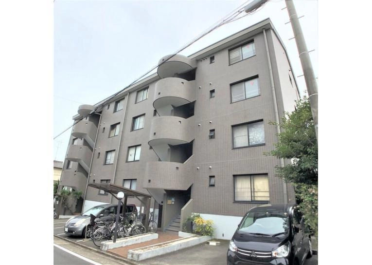 ファミール元桜田の外観