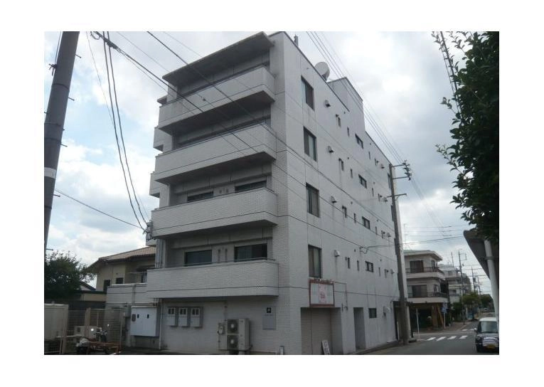 高田ビルの外観