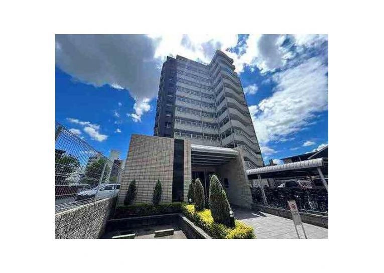 ファミリアーレ大曽根の外観