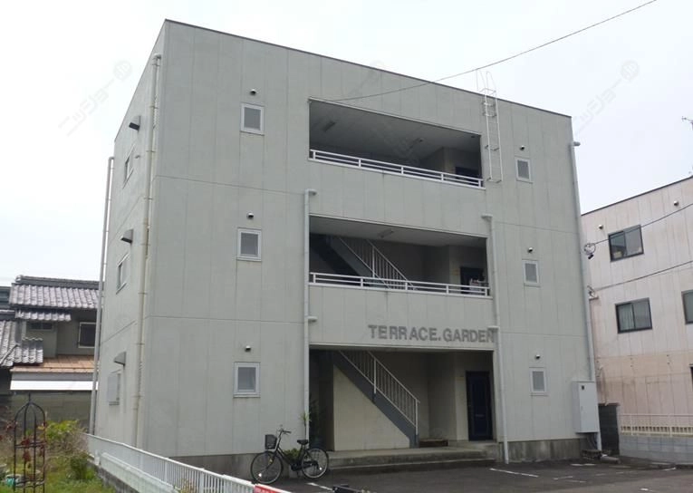 ＴＥＲＲＡＣＥ・ＧＡＲＤＥＮの外観