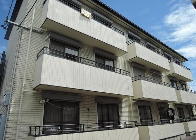 ウィステリア瀬戸の外観