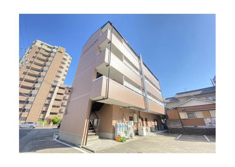 ドミールムラセの外観