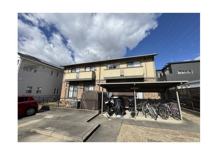 サンハウス　Bの外観