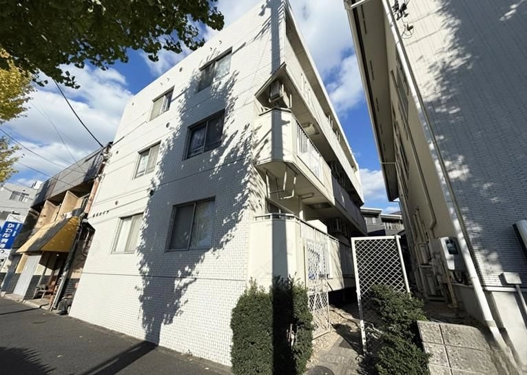 花見ハイツの外観