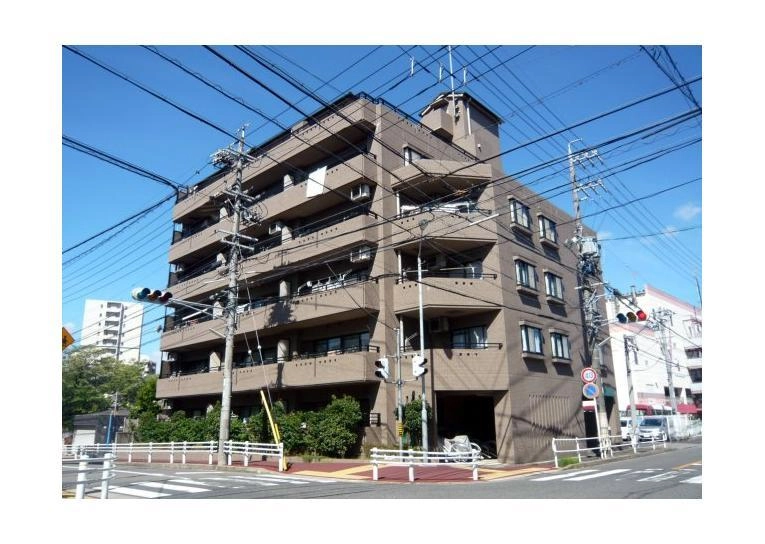 ジュノスの外観