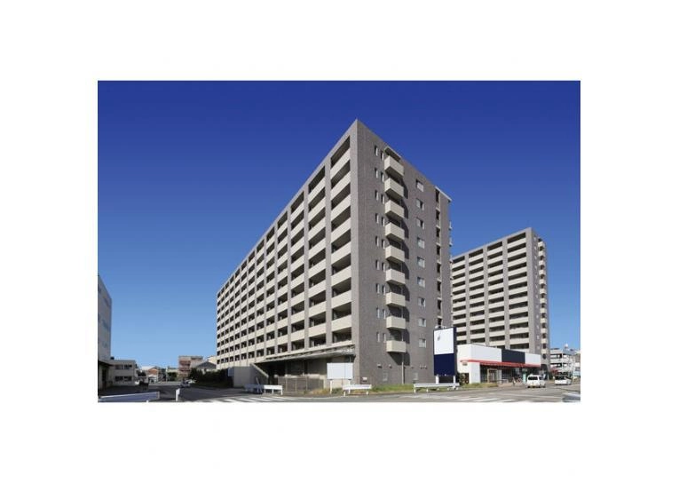 ソーラスフロント富船の外観