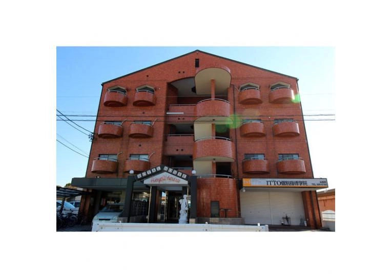 ロイヤルハウスの外観