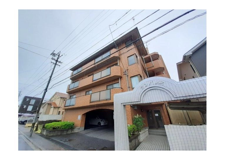 サンパレスの外観