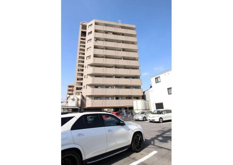 ブルーウェーブマンションの外観