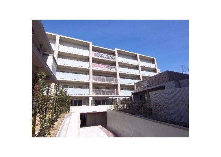 東山公園レジデンスの外観