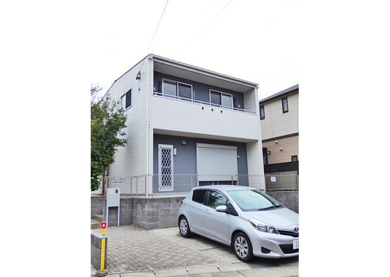 クローバー社台の外観