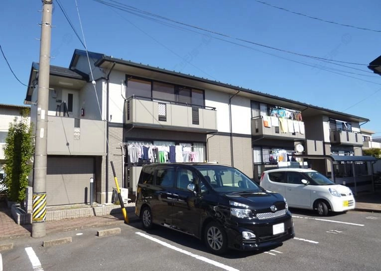 ファミール栄の外観