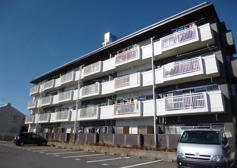 サンライズ栄の外観