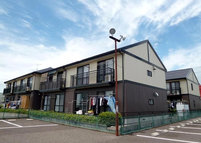 フレグランス今泉の外観