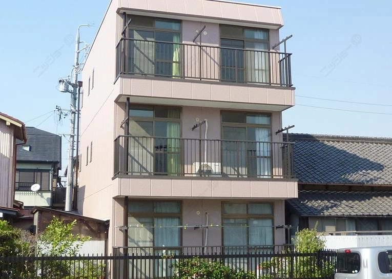 サンハイツ中村の外観