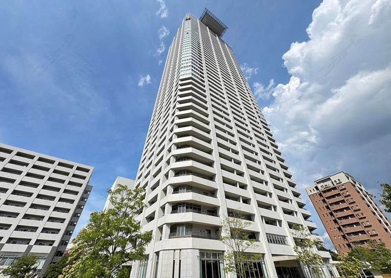 ザ・ライオンズミッドキャピタルタワーの外観