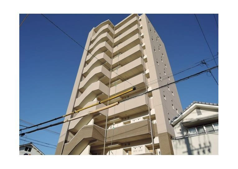 セレニティー金山の外観