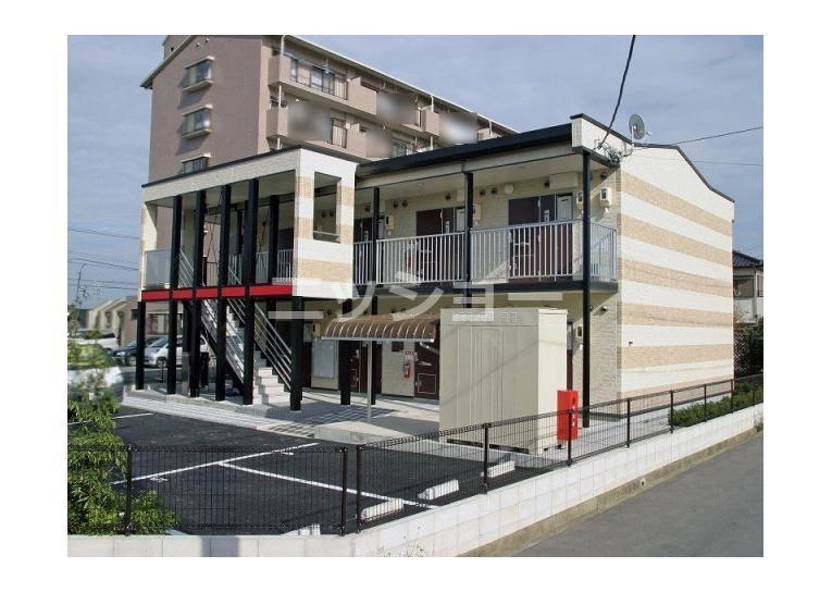 レオパレスレユール大和の外観